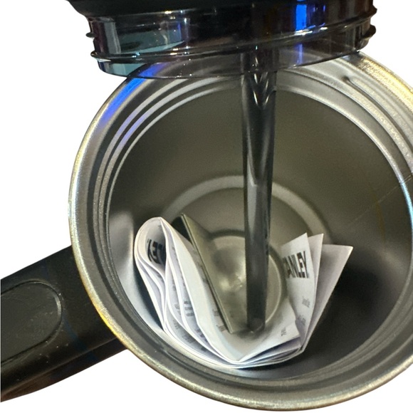 Stanley x Wicked 20 oz FlowState Quencher Tumbler Elphaba For Good - Picture 4 of 4